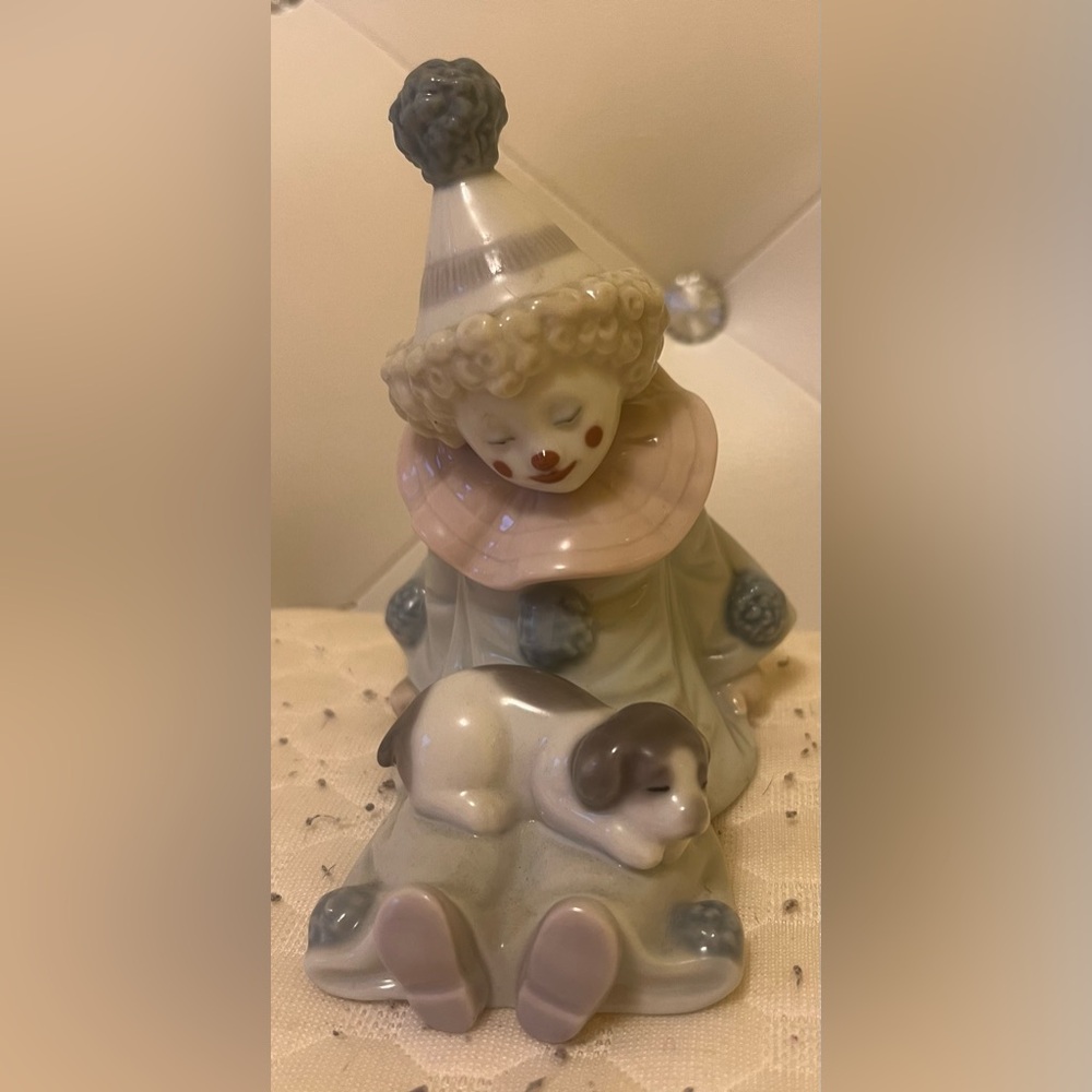 Lladro Pierrot with Puppy in original box original 1985 retired